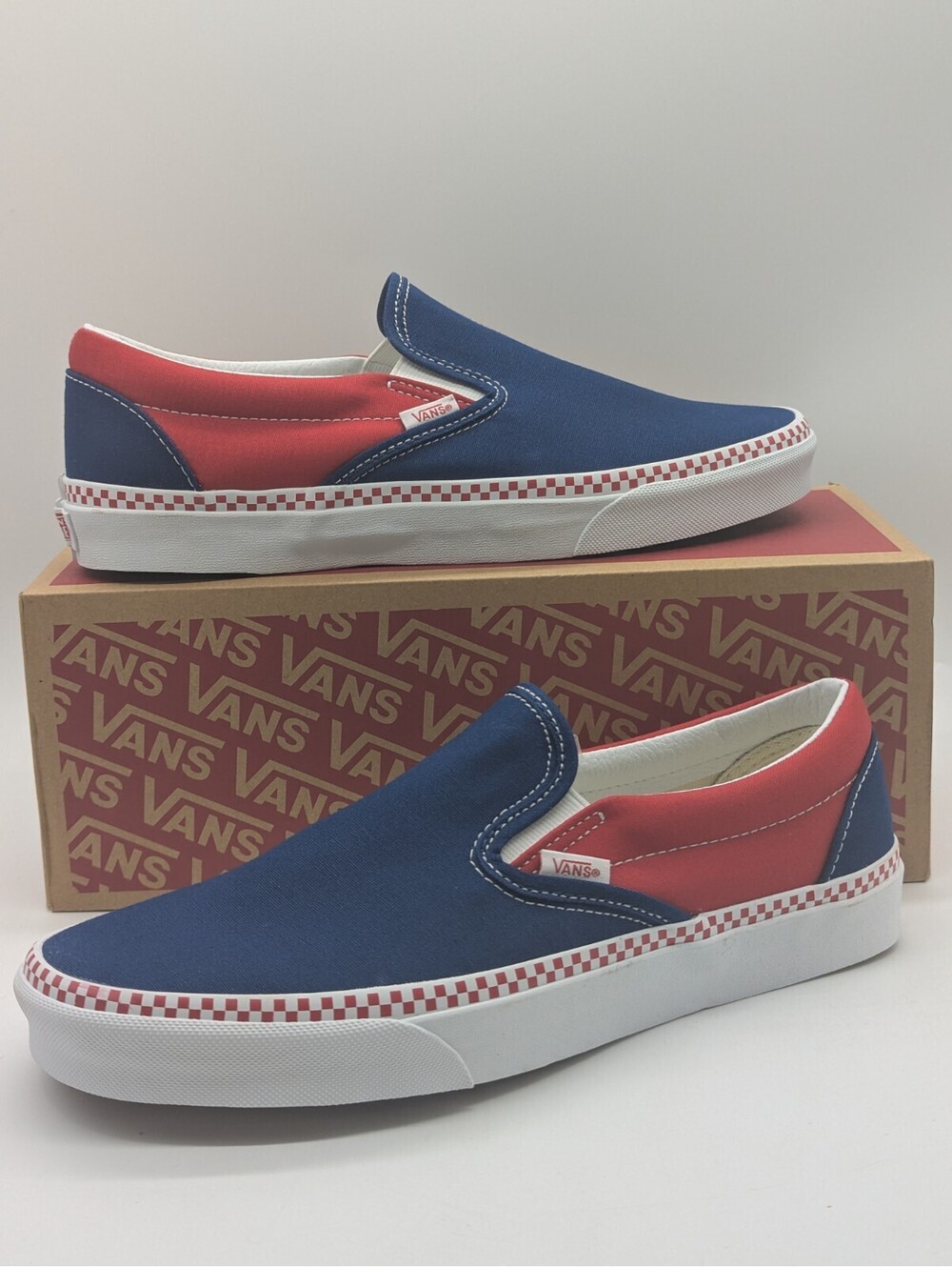 Vans Classic Slip-On Shoes Mens Size 8.5 / Women's 10 VN0A5AO879E Red Blue White